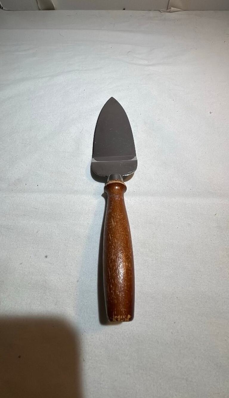 Vintage Wooden Handle Pie Server